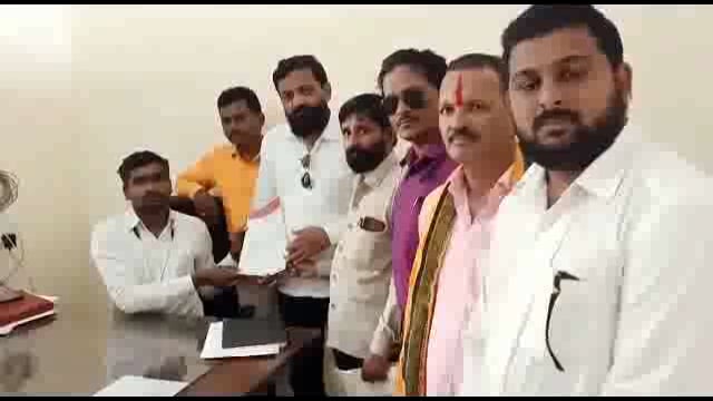 तिवटग्याळ ते आष्टामोड रस्त्याचे काम निकृष्ट,ठेकेदारावर कार्यवाही करा,मनसेची उपजिल्हाधिकारी यांच्याकडे मागणी