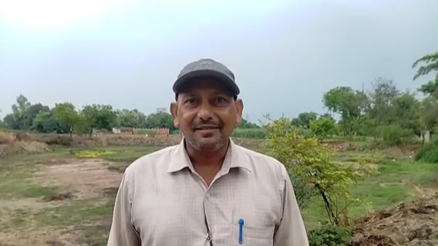 वजीरगंज: निजी भूमि पर प्रधान ने बनवा दिया अमृत सरोवर तालाब पीड़ित लगा रहा दबंगई का आरोप