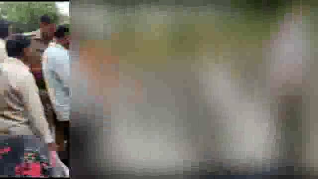 नेशनल हाईवे संख्या 24 के किनारे मुकीमपुर गांव के पास 65 वर्षीय अज्ञात महिला का शव बरामद शिनाख्त शुरू