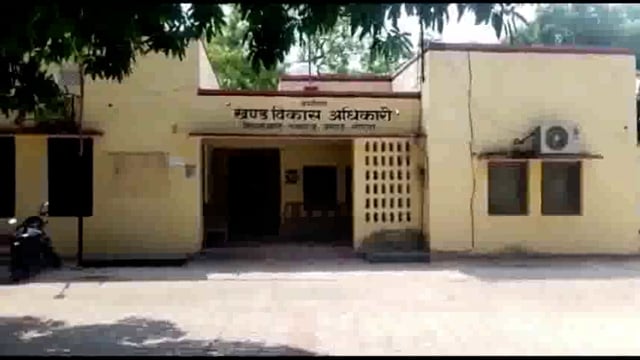 महिला स्वयं सहायता समूहों द्वारा ग्राम पंचायत कमेटी के गठन हेतु की गई बैठक।