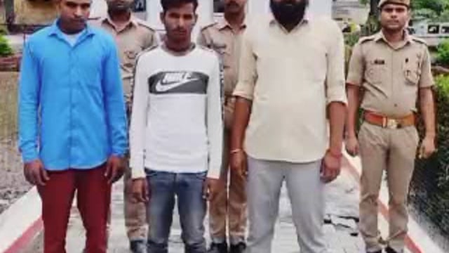 नैनिहा मंडी पुल के पास से मोतीपुर पुलिस ने पॉक्सो एक्ट के तीन आरोपियों को किया गिरफ्तार
