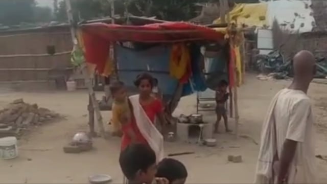 कैसरगंज तहसील इलाके में लगातार हो रही बारिश के बाद नदियों का जलस्तर बढ़ा कटान हुई शुरू