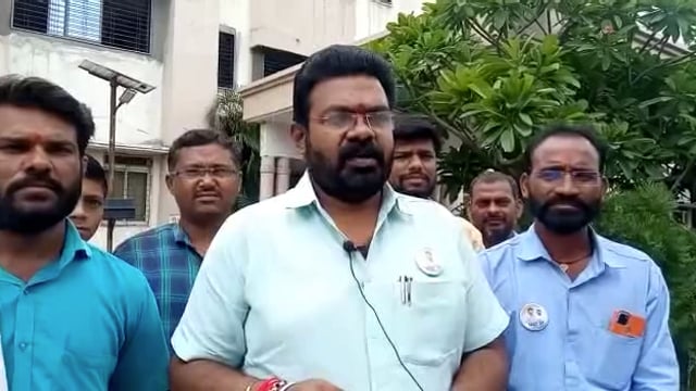 जोडपरळी जि.प.शाळेच्या खोल्यांचे बांधकाम तत्काळ सुरु करुन शिक्षकांची नियुक्ती होणार ; प्रहारचे जिल्हाप्रमुख शिवलिंग बोधने