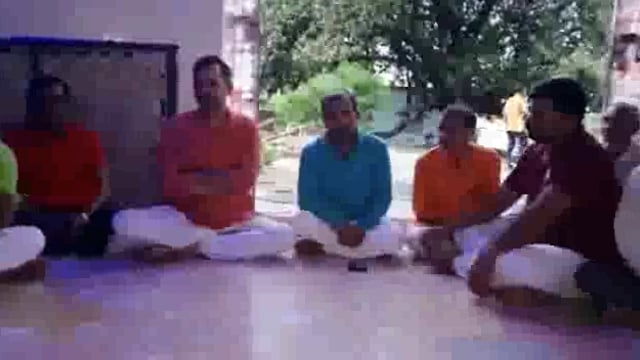 गुरसरांय कस्बे में सावन माह में निकलने बाली कांवड़ यात्रा को लेकर हुई वैठक