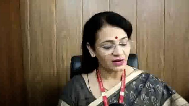 डैफोडिल पब्लिक स्कूल की छात्रा आयुषी ओमर ने 12वीं में जिला किया टॉप