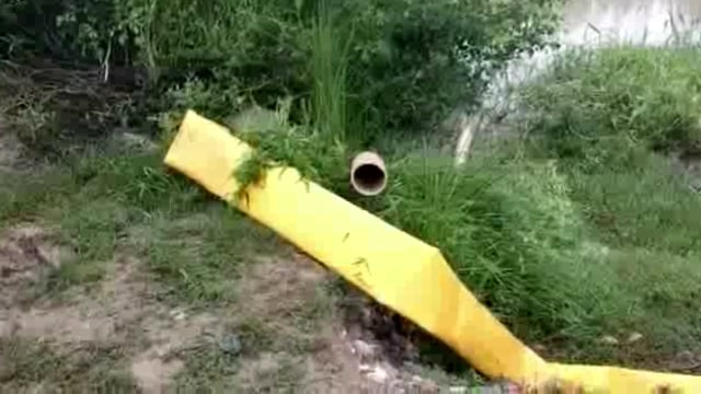 माट थाना क्षेत्र के नहर के किनारे के रखे हुए इंजनों को ले गए चोर किसान हुए परेशान