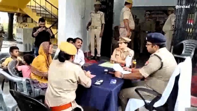 हमीरपुर : महिला थाने में परिवार परामर्श में पांच परिवारों को मिलाया गया