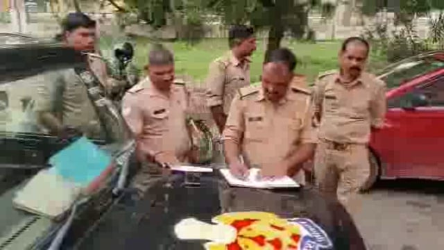 कोंच,अनियंत्रित ट्रक ने बाइक सवार महिला को कुचला मौके पर हुई दर्दनाक मौत