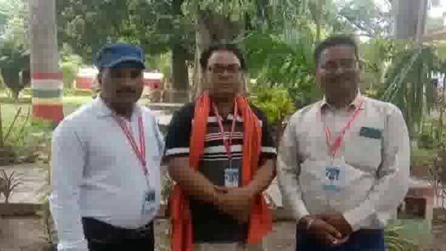 मिर्जापुर फोटोग्राफर एसोसिएशन करेगा पौधारोपण जिलाधिकारी से मांगा परमिशन