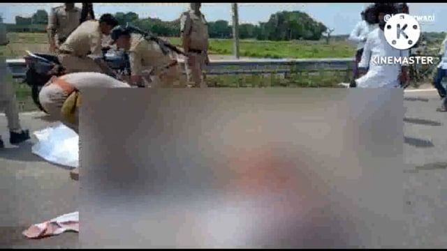 रोही गांव के पास तेज रफ्तार से आ रही ट्रक ने बाइक चालक को मारी टक्कर बाइक चालक की मौके पर हुई मौत दो गंभीर रूप से घायल