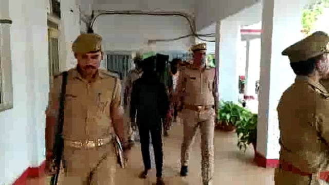 पूरा मुक्ति, चार शातिर चेन is nature पुलिस के कब्जे में