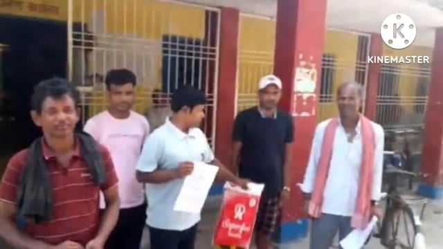 छोटे भाई द्वारा जबरन दूसरे भाई के जमीन में पीएम आवास का भवन बनाने के विरुद्ध वीडियो सीओ एवं थाना को दिया आवेदन