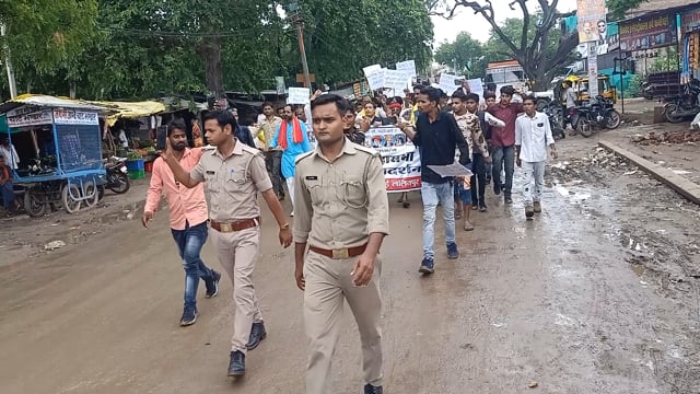 ओबीसी महासभा ने पांच सूत्री मांगों को लेकर आज एक ज्ञापन उप जिलाधिकारी को सौंपा