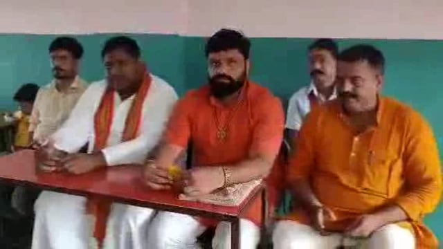 हिन्दू हितों की बात आएगी तो विश्व हिन्दू परिषद रक्षा के लिए तत्पर है- आचार्य तेजस