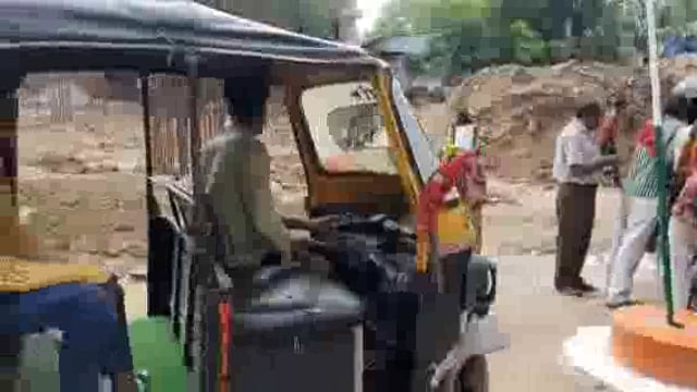 अंबा में स्कूल जाने के दौरान छात्र को बिच्छू ने मारा डंक, सदर अस्पताल में चला इलाज