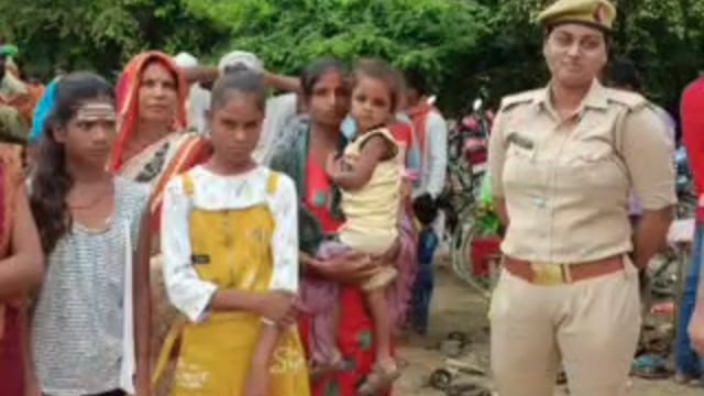 वजीरगंज उपनिरीक्षक के आषीश यादव के नेतृत्व में पुलिस ने मिशनशक्ति अभियान केतहत जागरूकता अभियान चलाया 