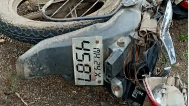 हकनकवाडी पाटीजवळ मोटारसायकलचा भीषण अपघात एकाचा जागीच मृत्यू