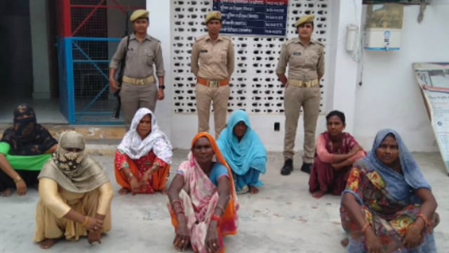 तरबगंज क्षेत्र की पुलिस ने विभिन्न जगह से 9 लोगों पर की कार्रवाई