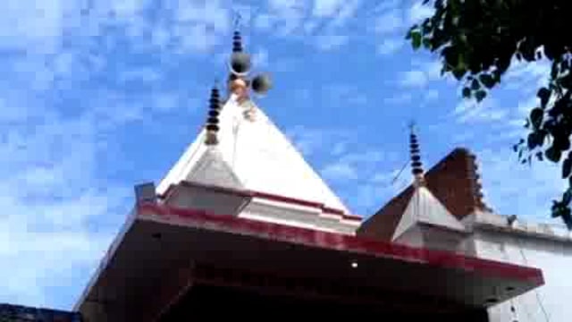 लखीमपुर खीरी (यूपी) सावन के दूसरे सोमवार को भक्तों ने शिवालयों में किया जलाभिषेक