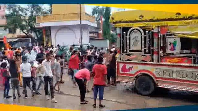 माकड़ोन नगर के बाबा योगेश्वर नाथ मंदिर से श्रावण मास की दूसरी सवारी नगर भ्रमण पर निकली  जगह-जगह भव्य स्वागत हुआ