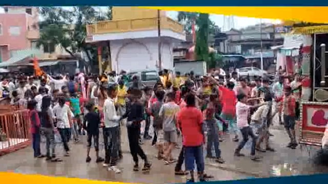 माकड़ोन नगर के बाबा योगेश्वर नाथ मंदिर से श्रावण मास की दूसरी सवारी नगर भ्रमण पर निकली  जगह-जगह भव्य स्वागत हुआ