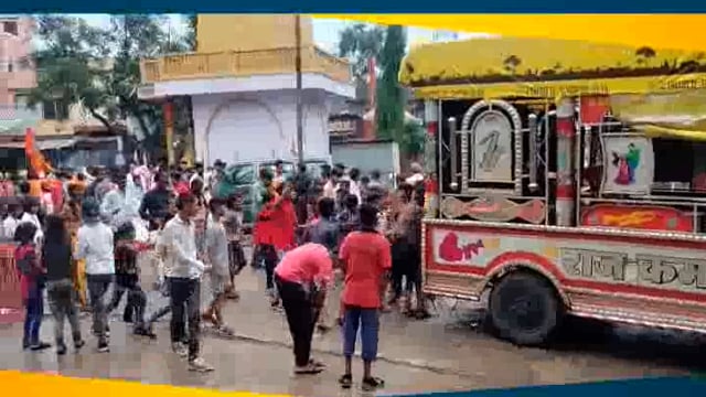 माकड़ोन नगर के बाबा योगेश्वर नाथ मंदिर से श्रावण मास की दूसरी सवारी नगर भ्रमण पर निकली  जगह-जगह भव्य स्वागत हुआ