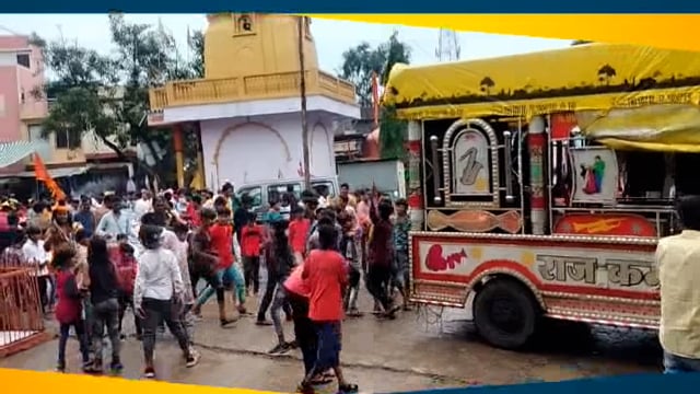 माकड़ोन नगर के बाबा योगेश्वर नाथ मंदिर से श्रावण मास की दूसरी सवारी नगर भ्रमण पर निकली  जगह-जगह भव्य स्वागत हुआ