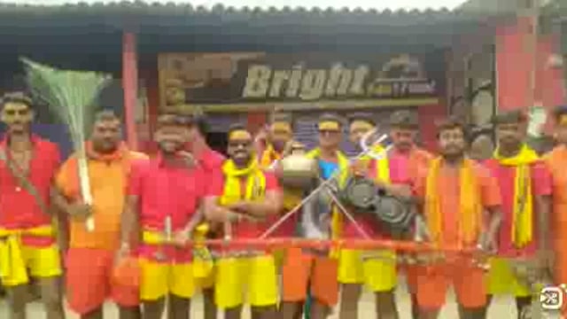 गांडेय के मोहदामोड से शिवभक्त सुल्तानगंज रवाना