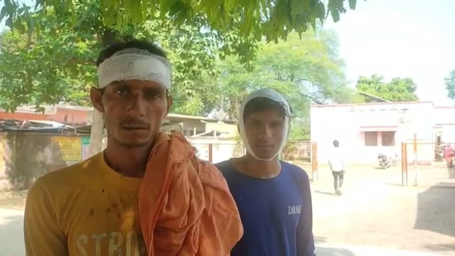 जनपद बहराइच खैरी घाट थाना क्षेत्र गोकुलपुर में जमीनी विवाद को लेकर लाठियां चटकने लगी