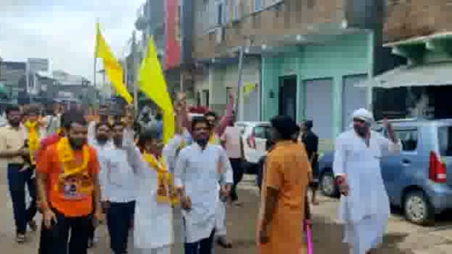 कस्बा पाली से शिव भक्तों ने निकाली  शोभा यात्रा, शोभायात्रा में डीजे पर झूमते नजर आए शिव भक्त