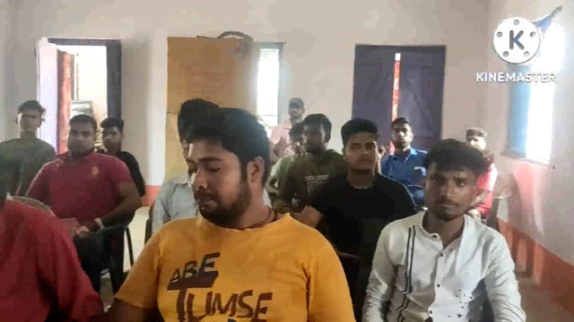 आर्थिक हल, युवाओं को बल ,के अंतर्गत श्रीनगर पंचायत भवन में युवक एवं युवतियों को योजनाओं से कराया अवगत