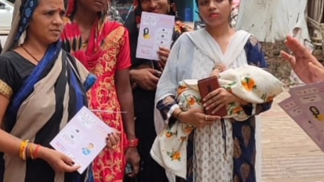 वजीरगंज उपनिरीक्षक शरद अवस्थी के नेतृत्व में पुलिस ने मिशनशक्ति अभियान केतहत जागरूकता अभियान चलाया 