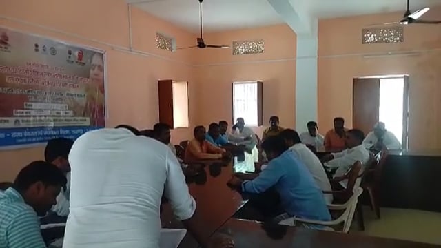 तरबगंज : प्रधान संघ के जिला उपाध्यक्ष आर डी तिवारी की अध्यक्षता में हुई बैठक प्रधान के समस्याओं पर हुई चर्चा