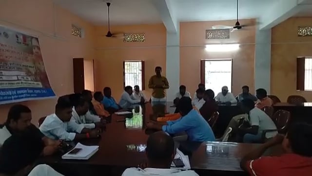 तरबगंज अपनी मांगों को लेकर अखिल भारतीय ग्राम प्रधान संगठन ने दिया धरना ज्ञापन सौंपा