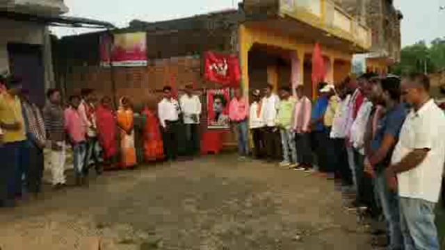 भाकपा माले कार्यकर्ताओं ने गांडेय में पार्टी संस्थापक चारु मजूमदार का पचासवां शहादत दिवस मनाया