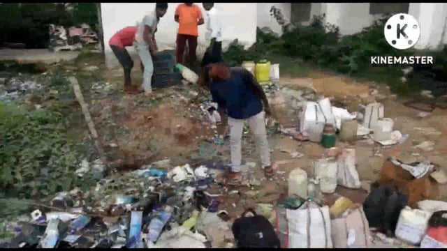 समाहर्ता बांका के आदेशानुसार पर पुलिस ने 278 लीटर शराब को किया विनष्ट