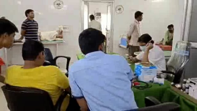 बाइकों की टक्कर में 2 युवक घायल