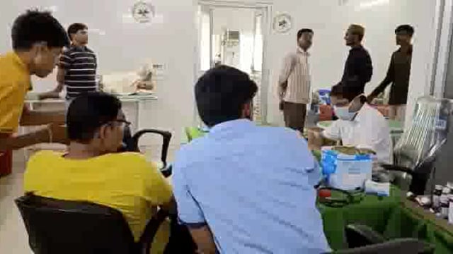 बाइकों की टक्कर में 2 युवक घायल