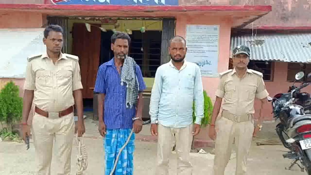 फरार चल रहे दहियारगंज गांव के 2 वारंटी को पुलिस ने किया गिरफ्तार भेजा जेल