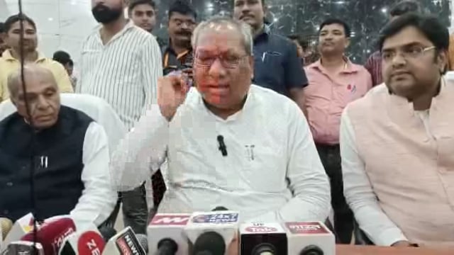 मत्स्य विभाग के मंत्री संजय निषाद का आगमन सिद्धार्थनगर जिले में 