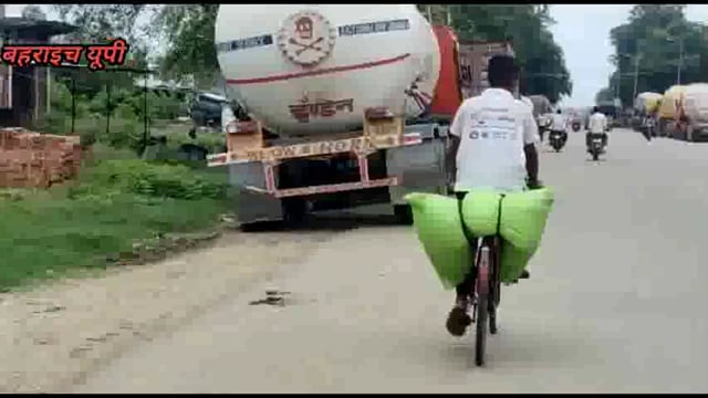 इंडो नेपाल बार्डर पर हो रही खाद की तस्करी जिम्मेदार अनजान
बहराइच यूपी नानपारा विधानसभा सीमावर्ती जनपद के रुपईडीहा में इन