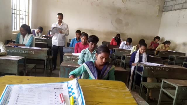 शहरात विविध केंद्रांवर शिष्यवृत्तीची परीक्षा  शांततेत संपन्न