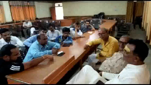 लखीमपुर खीरी (यूपी)144 विधानसभा मोहम्मदी विधायक लोकेंद्र प्रताप सिंह ने पत्रकारों का जाना हाल सुनी जन समस्याएं