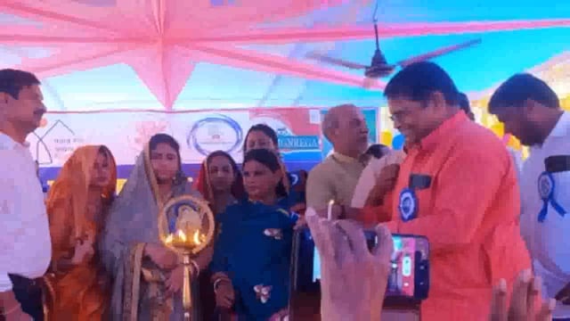 समेली प्रखंड मुख्यालय में जन सुशासन शिविर का आयोजन किया गया,



