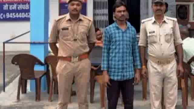 चोरी के जेवर के साथ एक वांछित अभियुक्त को सिरौली पुलिस ने गिरफ्तार कर भेजा जेल