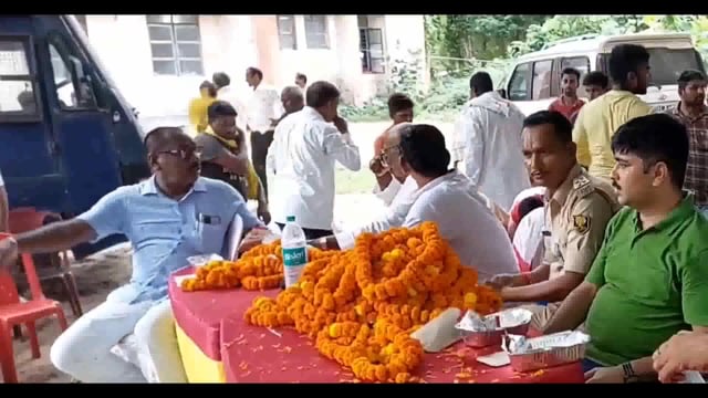  थाना परिसर में अध्यक्ष के स्थानांतरण व नए थाना अध्यक्ष के आगमन पर किया गया मिलन समारोह का आयोजन