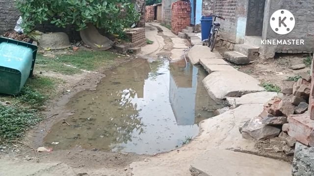  वार्ड नं 12 नल जल योजना का लगभग कई महीने बीत चुका है पर गड्ढा अभी भरा नहीं गया है जिससे लोगों को परेशानी का सबक बन गया 