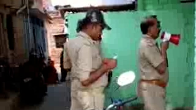 चुनार मिर्ज़ापुर: पुलिस ने की धारा 80 के अंतर्गत मुनादी डुगडुगी की कार्रवाई