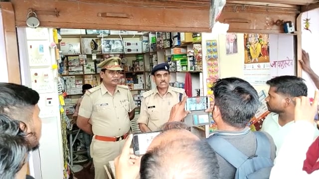 जोगिया थाना क्षेत्र में पुलिस ने लगवाया सीसीटीवी कैमरा