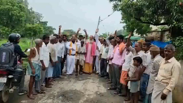 प्यूरिया में श्री राम जानकी मंदिर निर्माणाधीन के कार्य का BJP जिला मंत्री अजय गुप्ता ने कराया शुभारंभ लोगों में खुशी